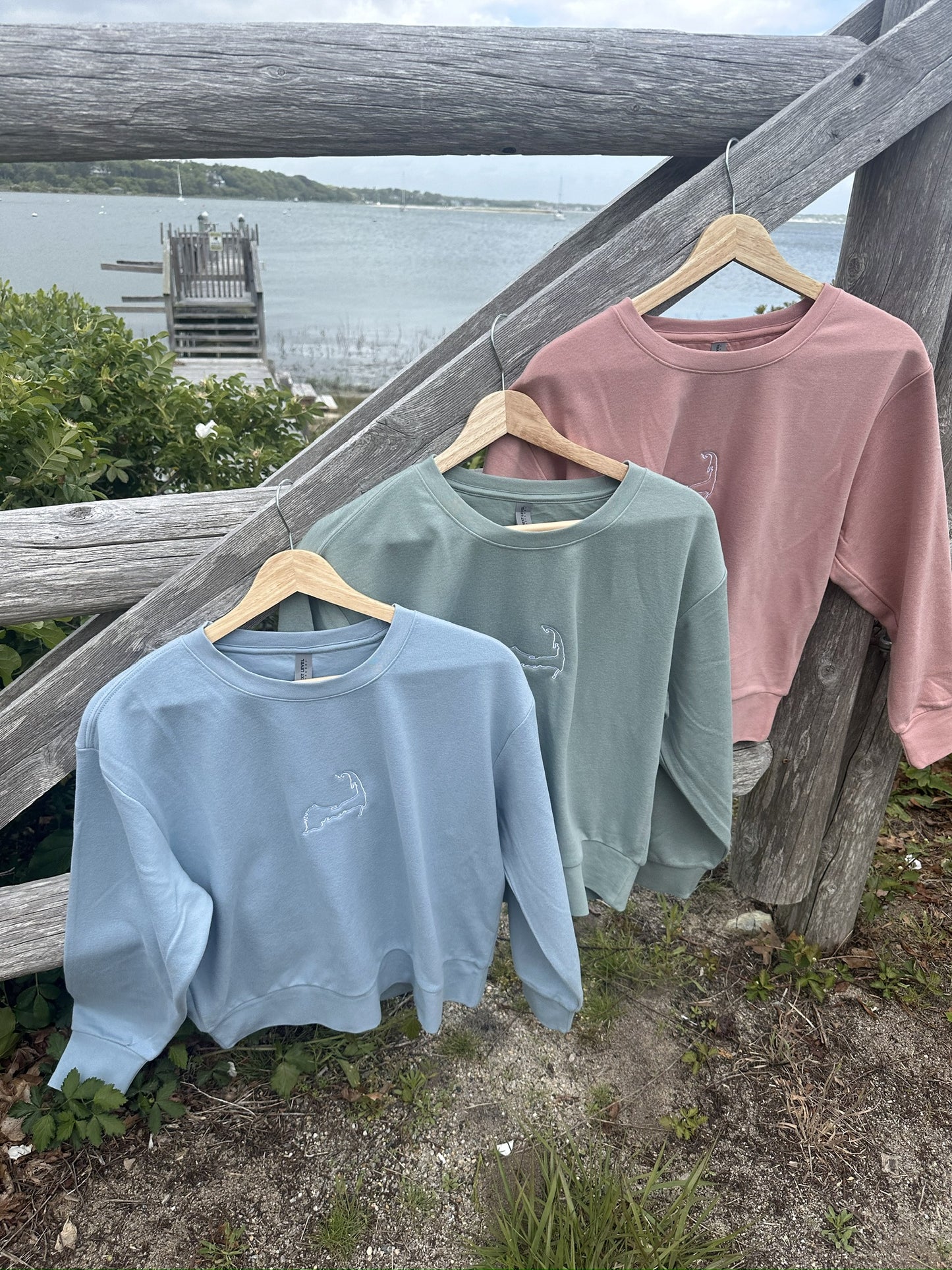 Cape Cod Cropped Crewneck Outline