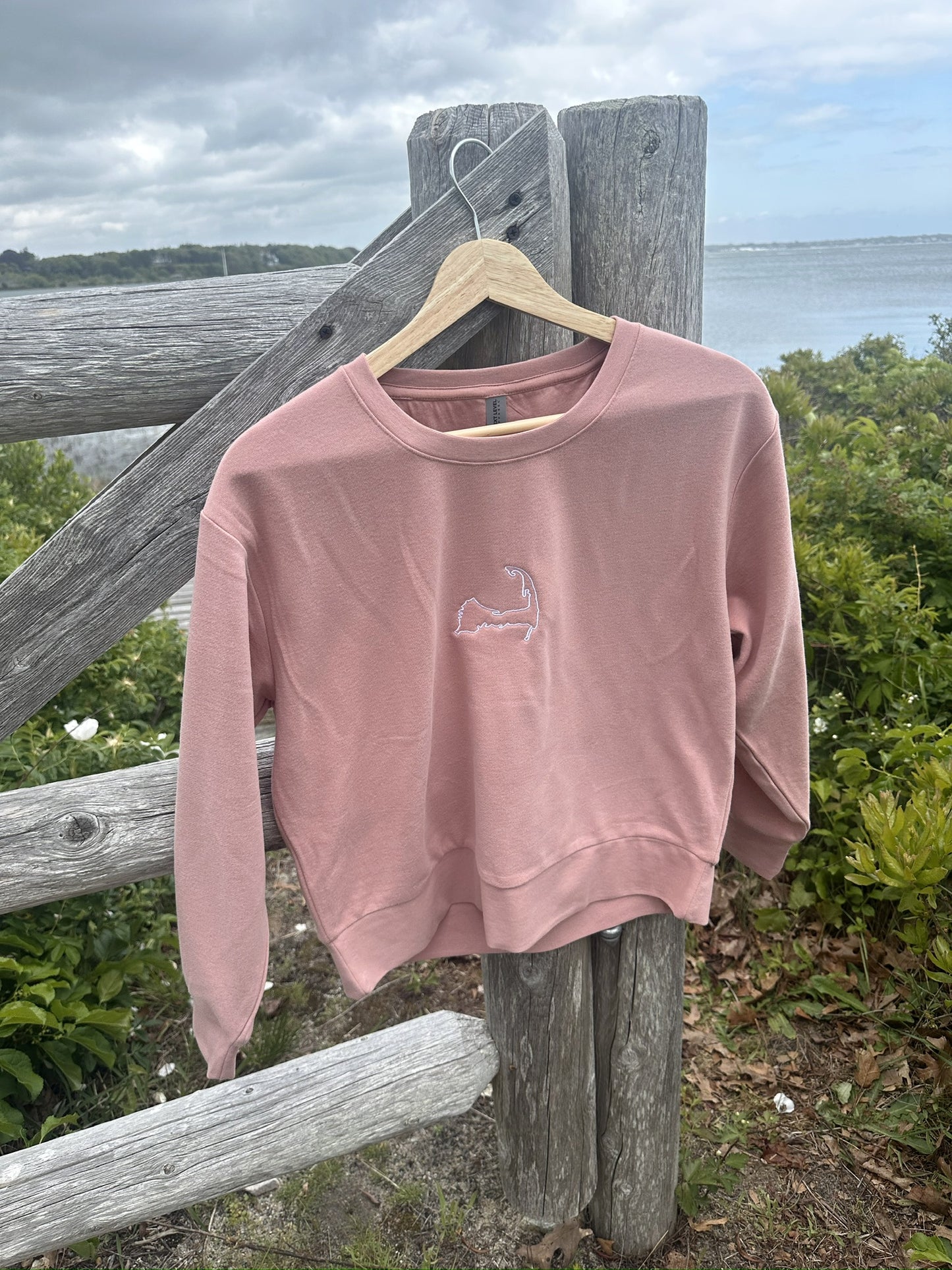 Cape Cod Cropped Crewneck Outline